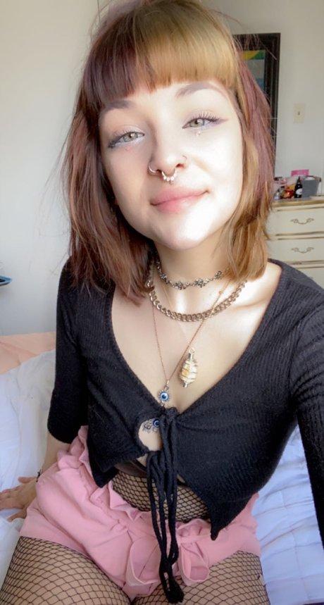 Scarlet Pebbles