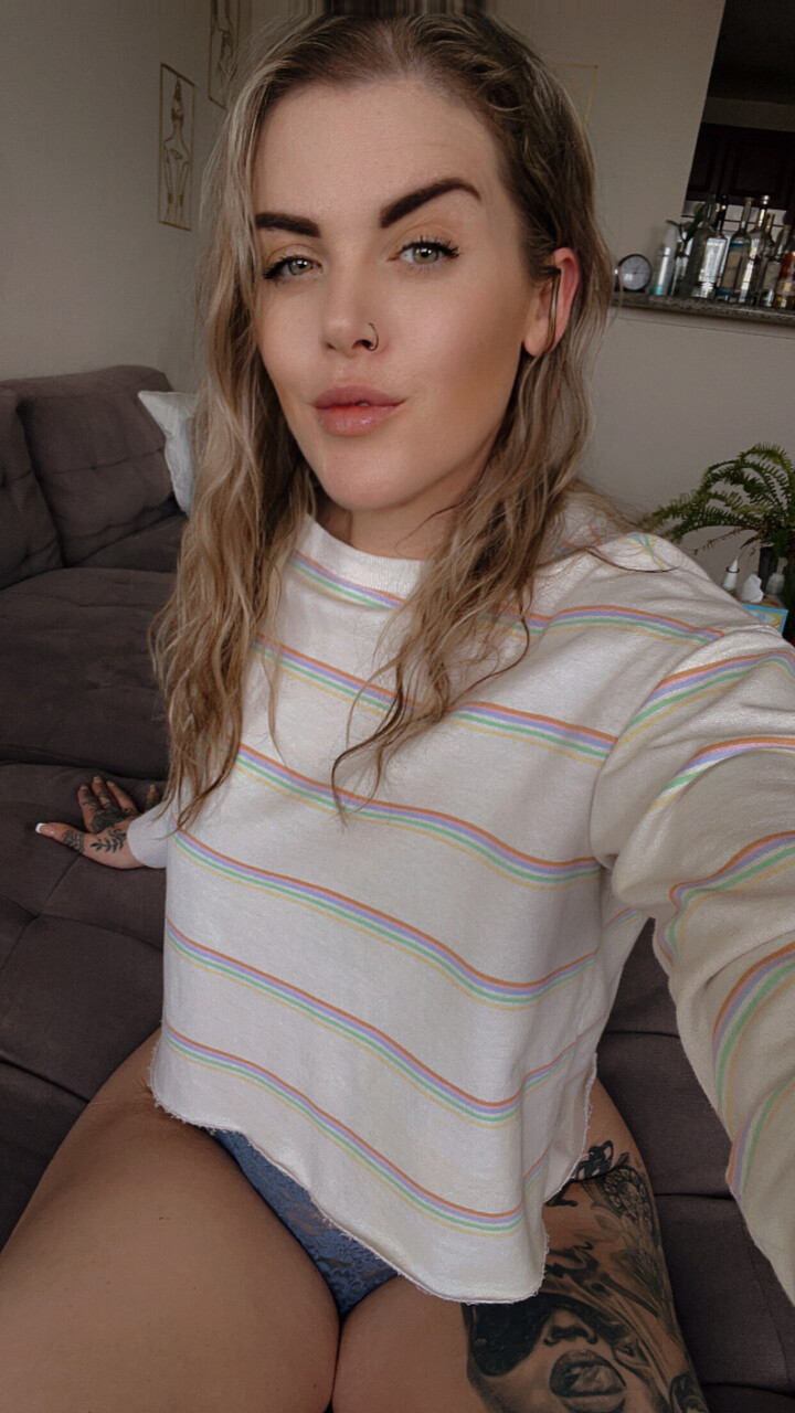 Allie at onlyfans