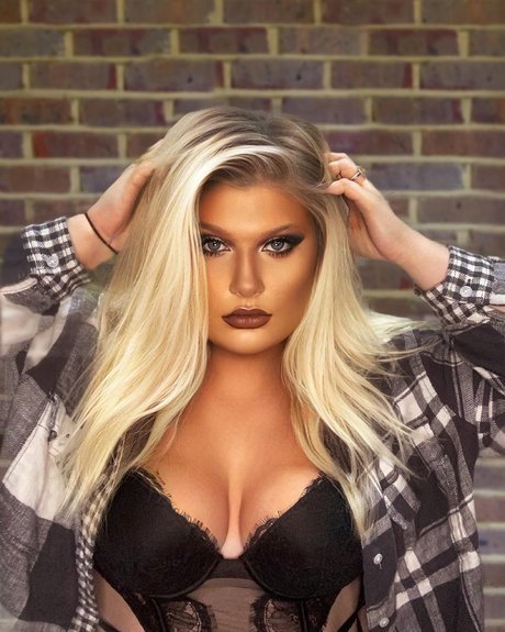 Machine Gun Laney✨