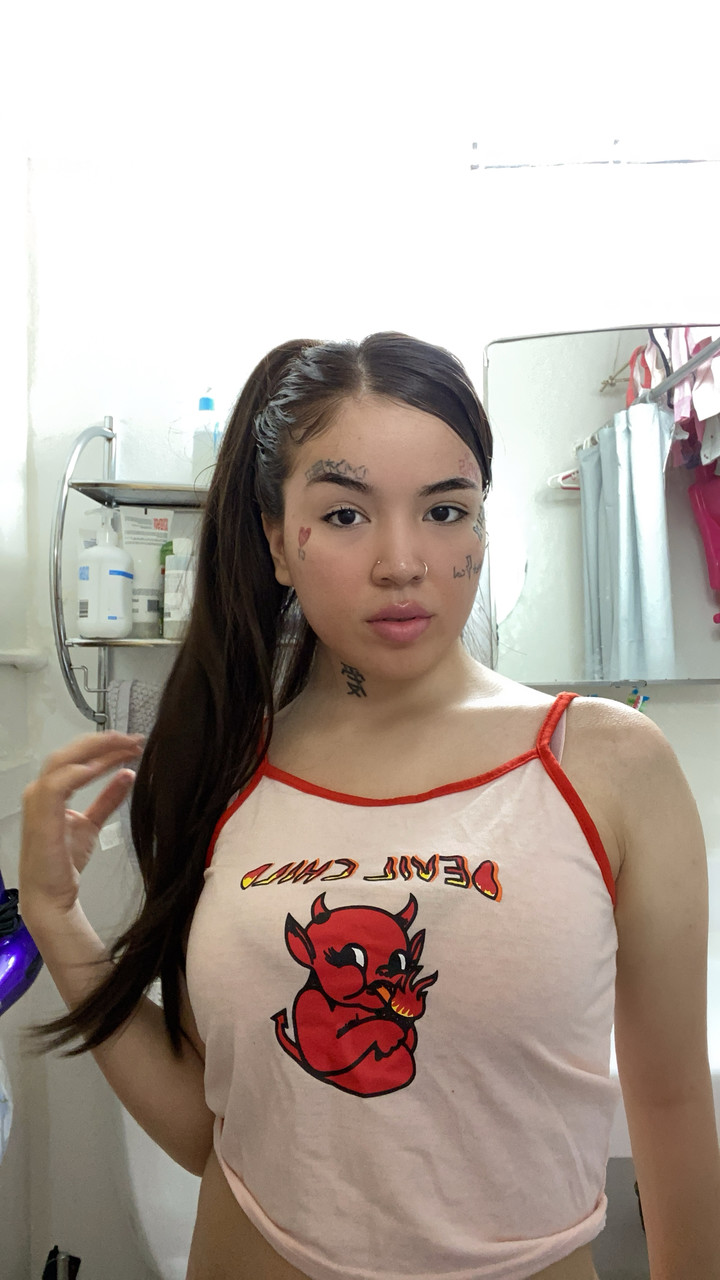 Crashley at onlyfans