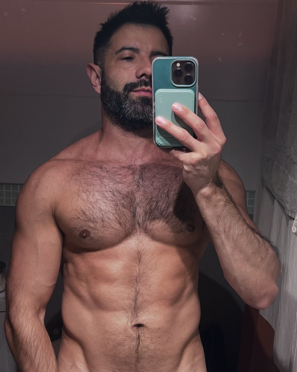 Valentin at onlyfans