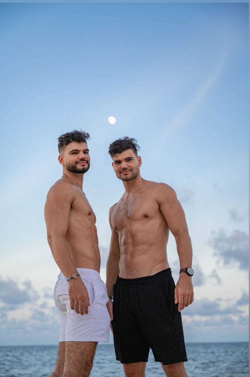 Castillo Twins at onlyfans
