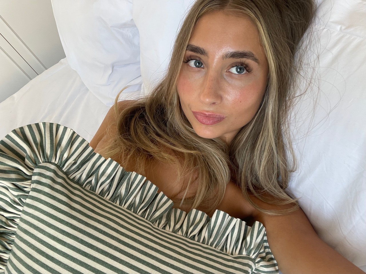 Lily Phillips at onlyfans