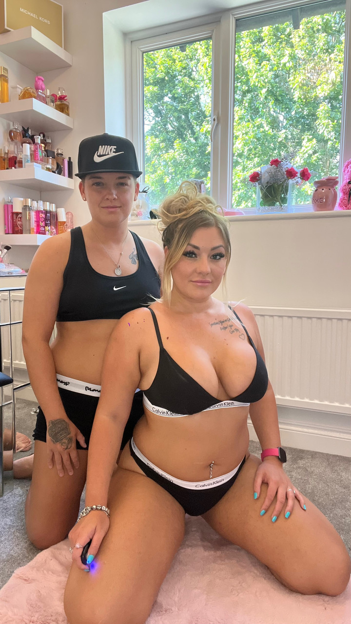 LESBIAN COUPLE 😈🥵 at onlyfans