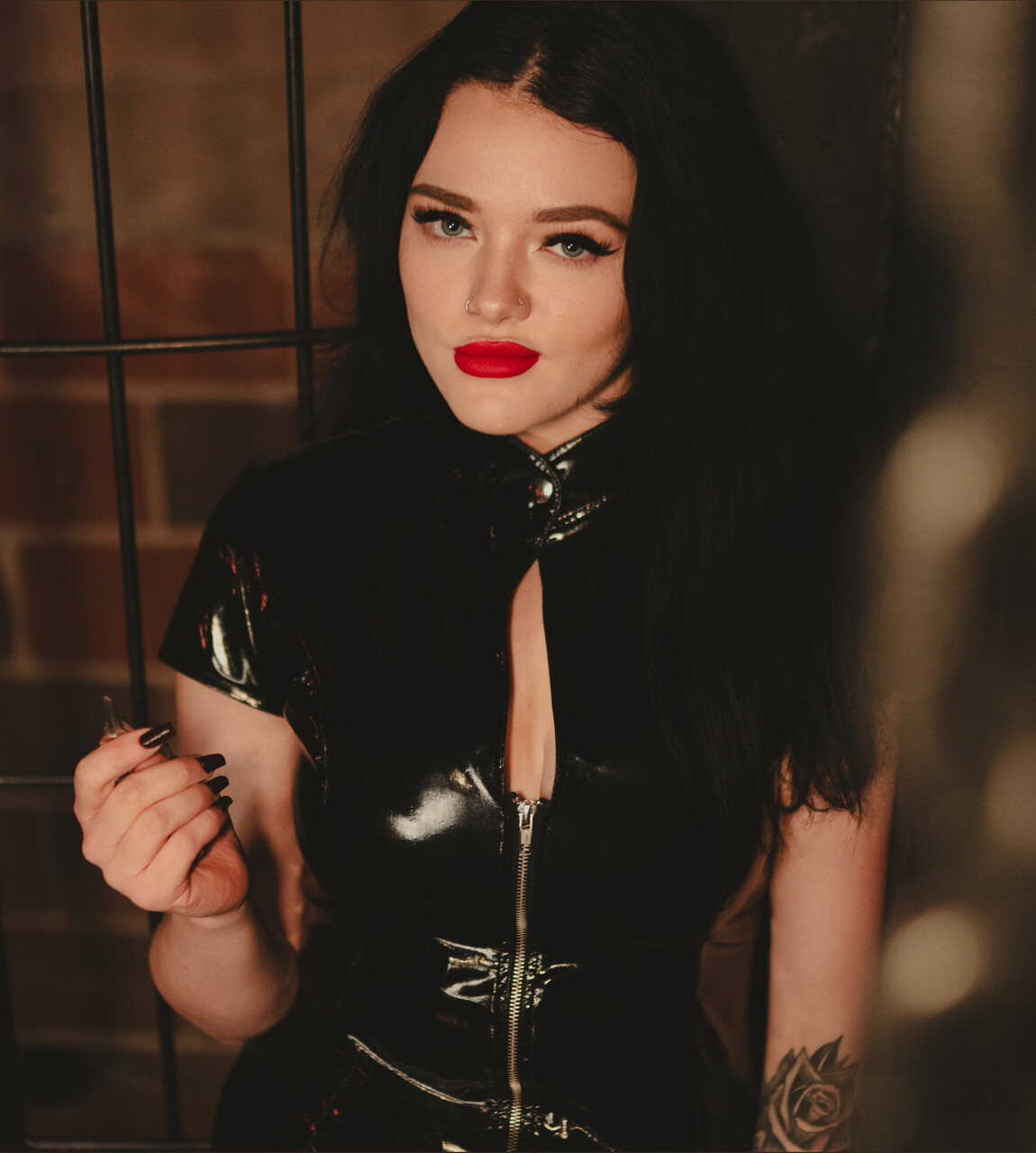 Mistress Voeden at onlyfans
