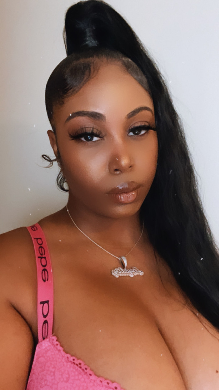 Symone at onlyfans