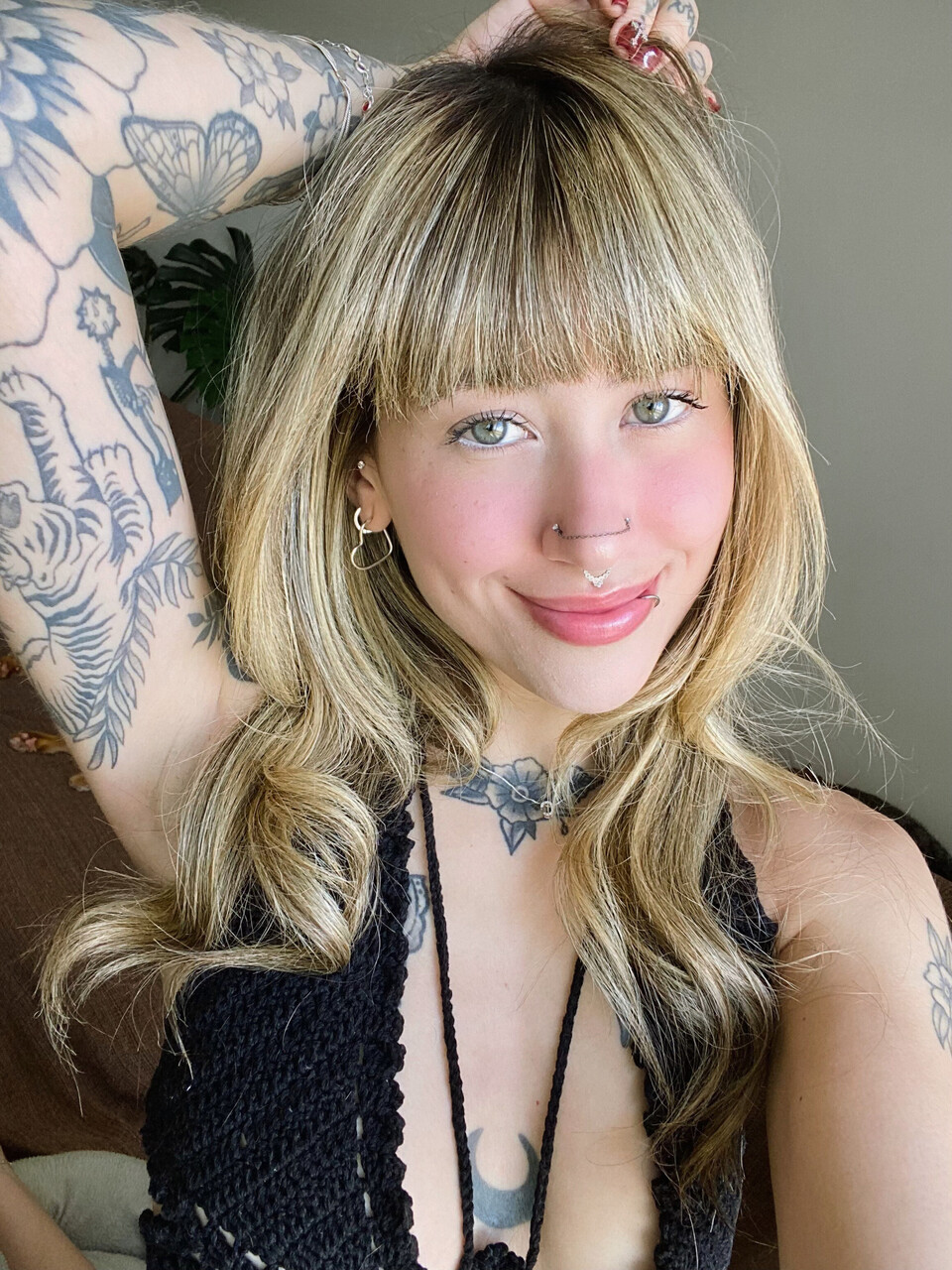 𝐅𝐞𝐥𝐥𝐢𝐧𝐞 ⭐️ your hot girl next door 🥵💦 at onlyfans