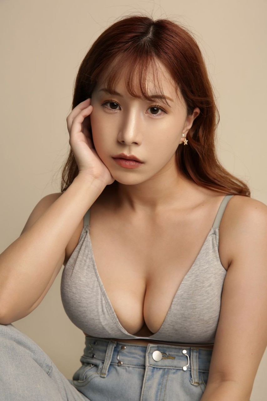 月嶋彩陽/Aya Tsukishima at onlyfans
