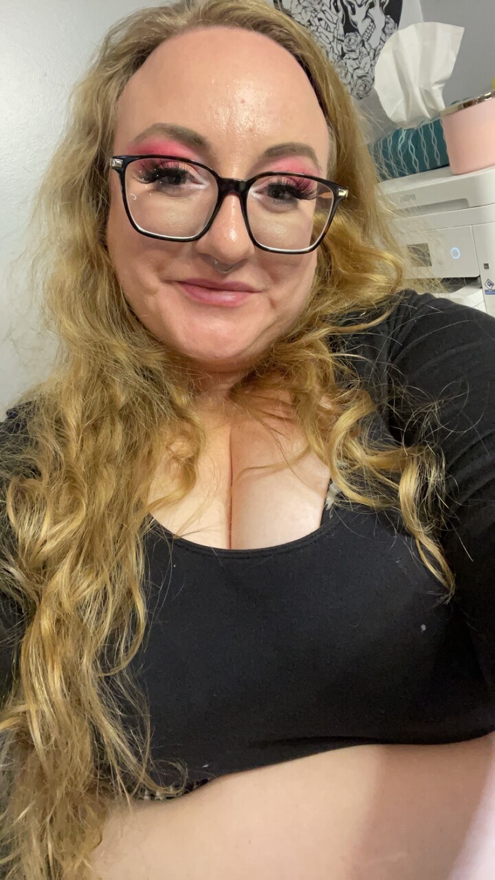 Lisa at onlyfans