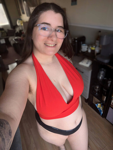 Nude Lilly