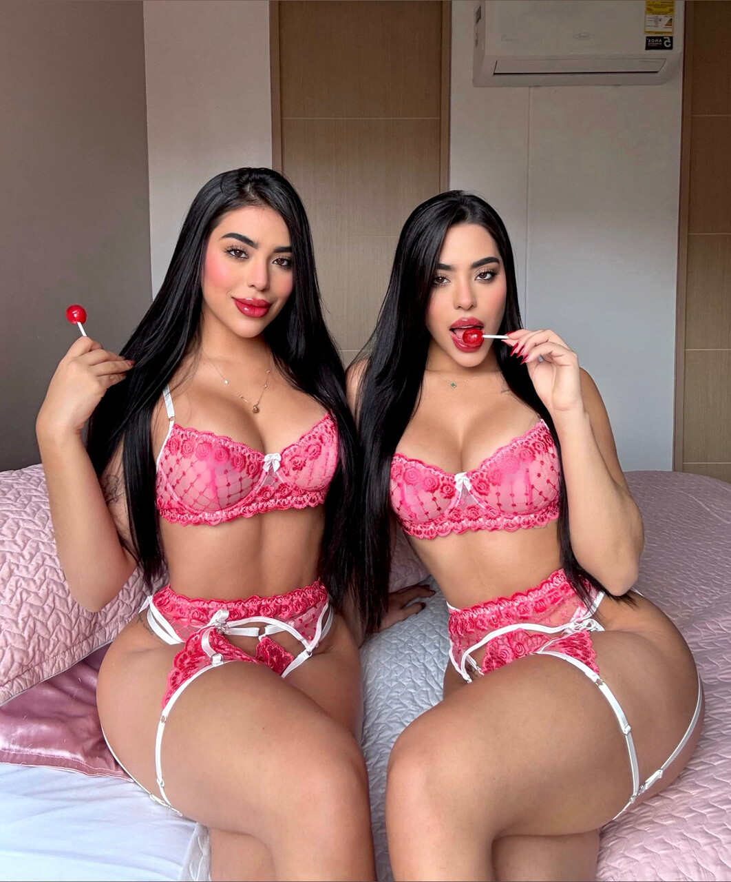 Gemelas Abello at onlyfans