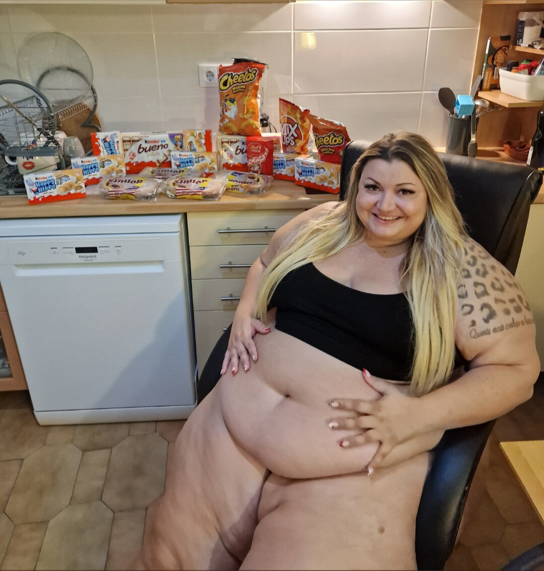 KinkyFeline at onlyfans